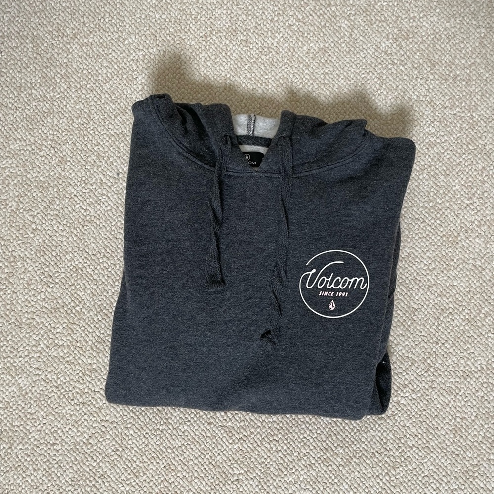Gray volcom sweatshirt